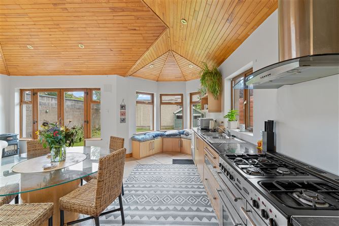 2 Foxfield Green, Raheny,   Dublin 5