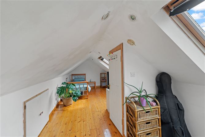 2 Foxfield Green, Raheny,   Dublin 5