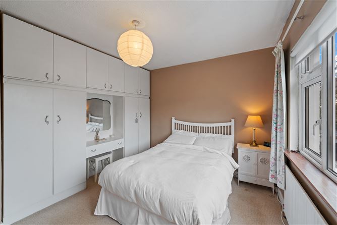 2 Foxfield Green, Raheny,   Dublin 5