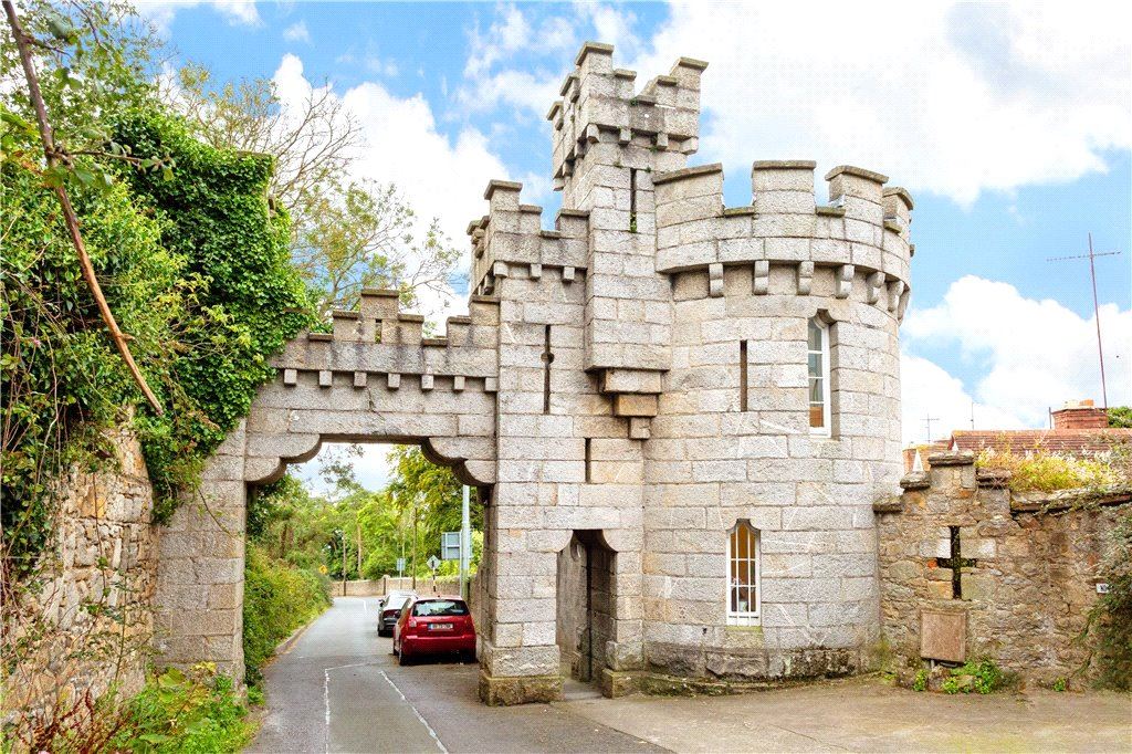 Camelot, Victoria Road, Killiney, Co. Dublin
