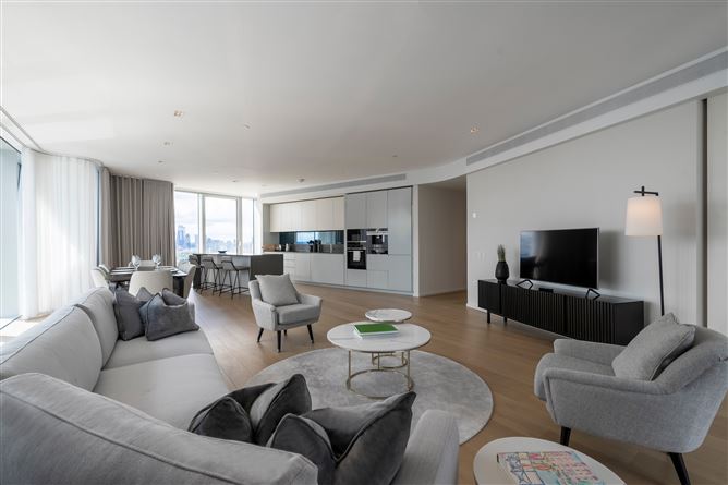 Canary Wharf Heights,London,Greater London,United Kingdom