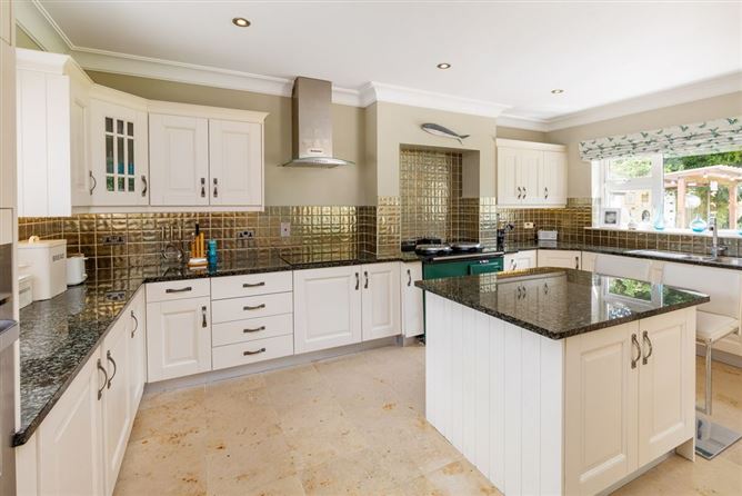 https://photos-a.propertyimages.ie/media/6/6/0/4990066/6e564496-9220-479b-8409-9ac9d608c9f4_l.jpg