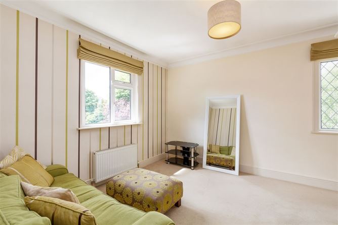https://photos-a.propertyimages.ie/media/6/6/0/4990066/6e564496-9220-479b-8409-9ac9d608c9f4_l.jpg
