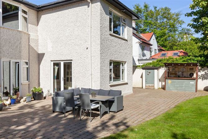 https://photos-a.propertyimages.ie/media/6/6/0/4990066/6e564496-9220-479b-8409-9ac9d608c9f4_l.jpg