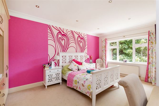 https://photos-a.propertyimages.ie/media/6/6/0/4990066/6e564496-9220-479b-8409-9ac9d608c9f4_l.jpg
