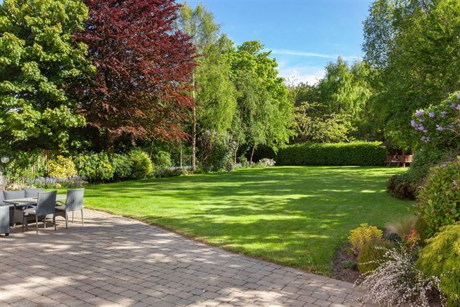 https://photos-a.propertyimages.ie/media/6/6/0/4990066/6e564496-9220-479b-8409-9ac9d608c9f4_l.jpg