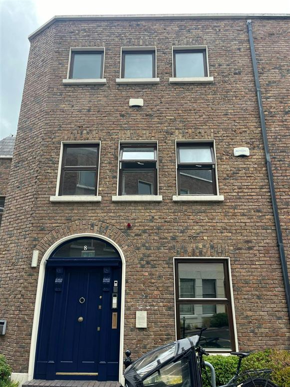 8 Windsor Place, Pembroke Street Lower, Dublin 2, Ireland