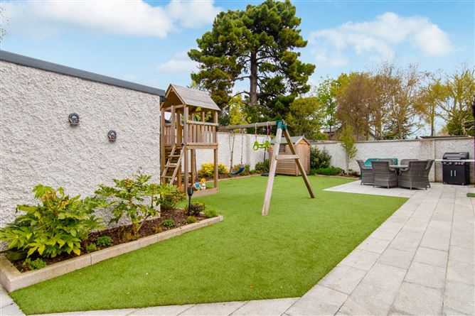 30 Lakelands Park, Terenure, Dublin 6W