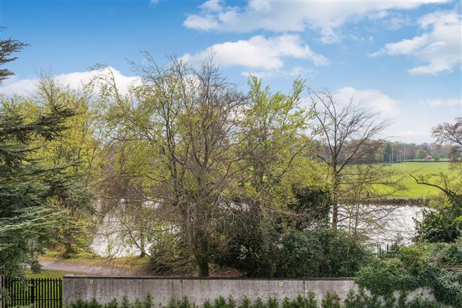 30 Lakelands Park, Terenure, Dublin 6W