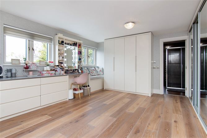30 Lakelands Park, Terenure, Dublin 6W