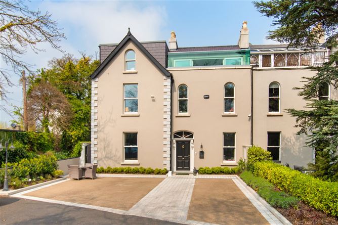 30 Lakelands Park, Terenure, Dublin 6W