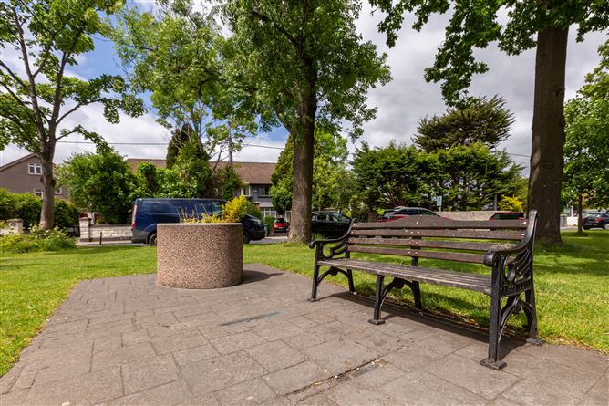 34 Gledswood Drive, Clonskeagh, Dublin 14