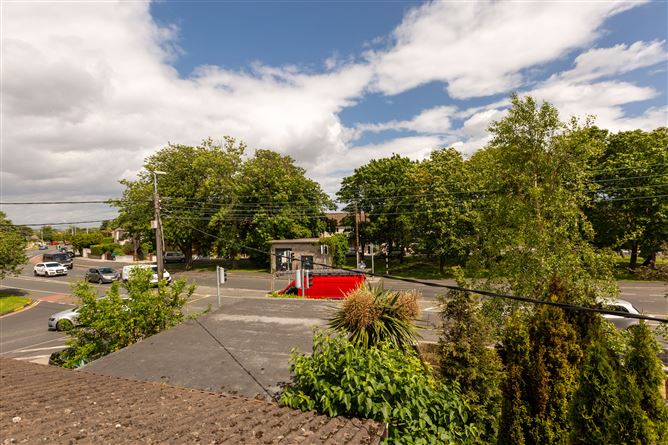 34 Gledswood Drive, Clonskeagh, Dublin 14