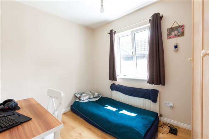 34 Gledswood Drive, Clonskeagh, Dublin 14