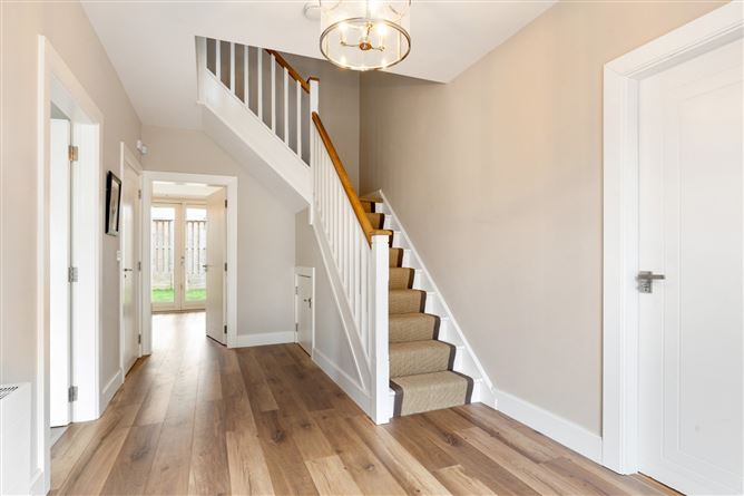 69 Brighton Wood, Foxrock Village, Dublin 18