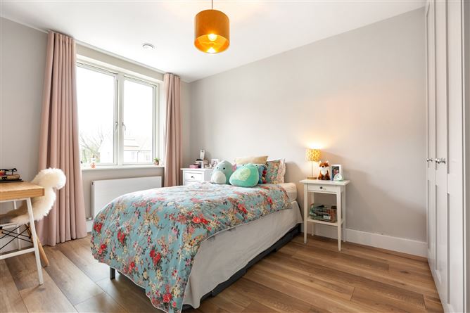 69 Brighton Wood, Foxrock Village, Dublin 18