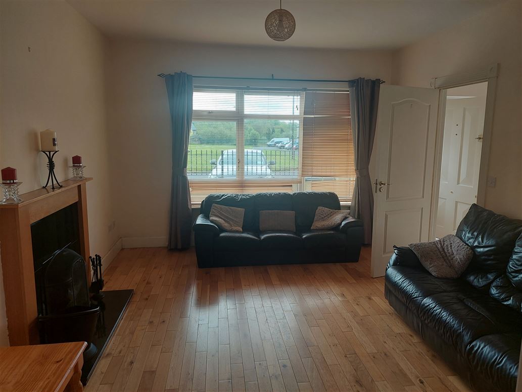 14 Cois Sruthain , Croom, Limerick 14 Cois Sruthain , Croom, Limerick