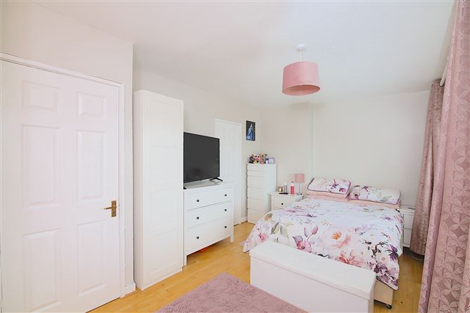39 Templeview Avenue, Clarehall,   Dublin 13