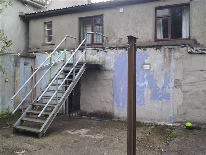 Get Locked, Main Street, Hacketstown, Carlow