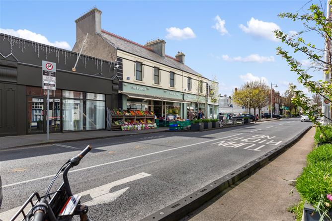 8 Dixon's Villas, Adelaide Road, Glasthule, Co. Dublin
