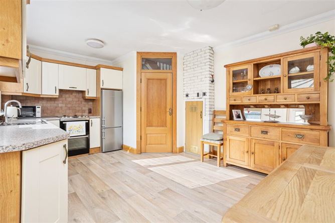 15 Hillcrest Court, Lucan, Dublin