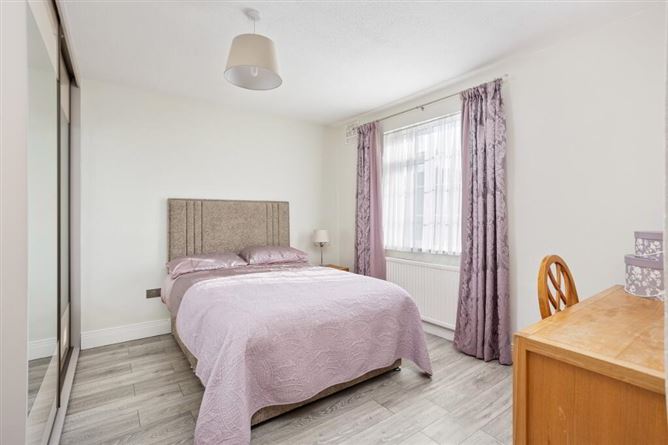 15 Hillcrest Court, Lucan, Dublin