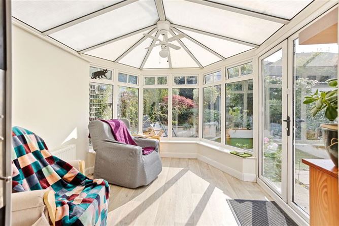 15 Hillcrest Court, Lucan, Dublin