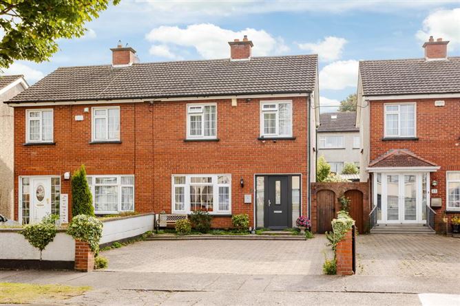 15 Hillcrest Court, Lucan, Dublin
