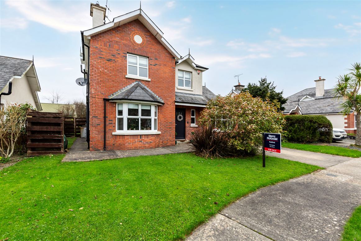 8 Castle Meadows, Murrintown, Co. Wexford