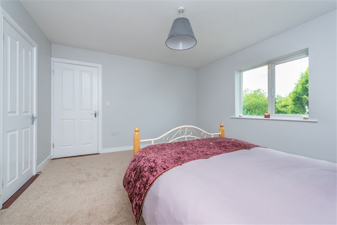 86 The Waterways, Sallins, Co. Kildare
