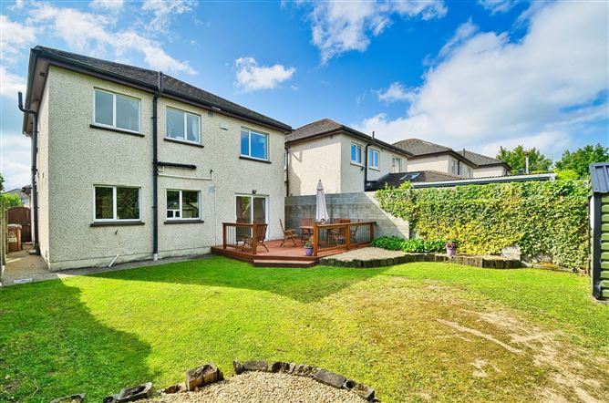 https://photos-a.propertyimages.ie/media/6/6/1/4943166/24e6011f-f62f-402f-b1c1-1929135d2529_l.jpg