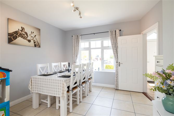 No. 22 Woodview, Castlebridge, Wexford