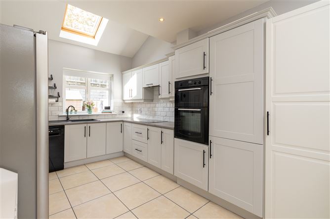 No. 22 Woodview, Castlebridge, Wexford