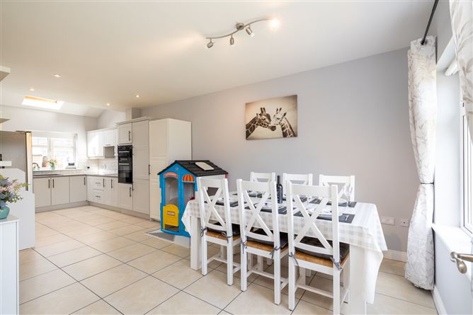No. 22 Woodview, Castlebridge, Wexford