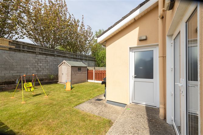 No. 22 Woodview, Castlebridge, Wexford