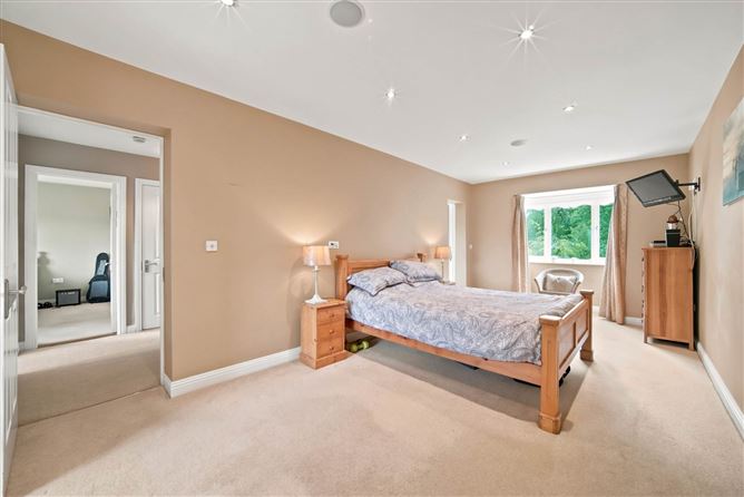 Photo 21 of 38 — 17 Caragh Green, Naas, County Kildare