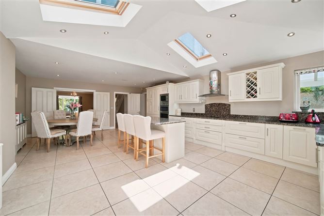 Photo 16 of 38 — 17 Caragh Green, Naas, County Kildare
