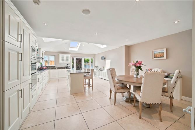 Photo 9 of 38 — 17 Caragh Green, Naas, County Kildare