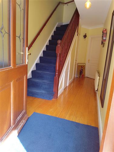 https://photos-a.propertyimages.ie/media/6/6/1/5017166/0ca9d982-7396-4577-bbbd-2c4d315071bd_l.jpg