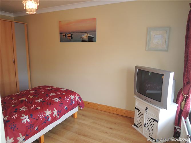 27, Wooddale Drive, Ballycullen,   Dublin 24