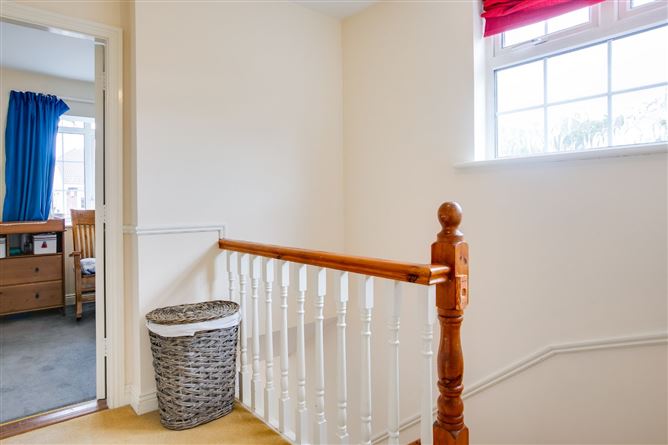 2 Stonepark Orchard, Rathfarnham, Dublin 14