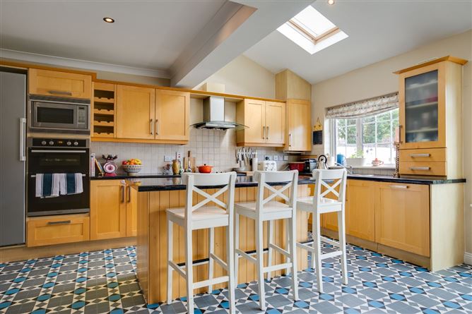 2 Stonepark Orchard, Rathfarnham, Dublin 14