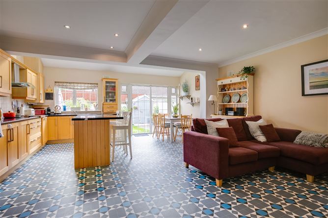2 Stonepark Orchard, Rathfarnham, Dublin 14