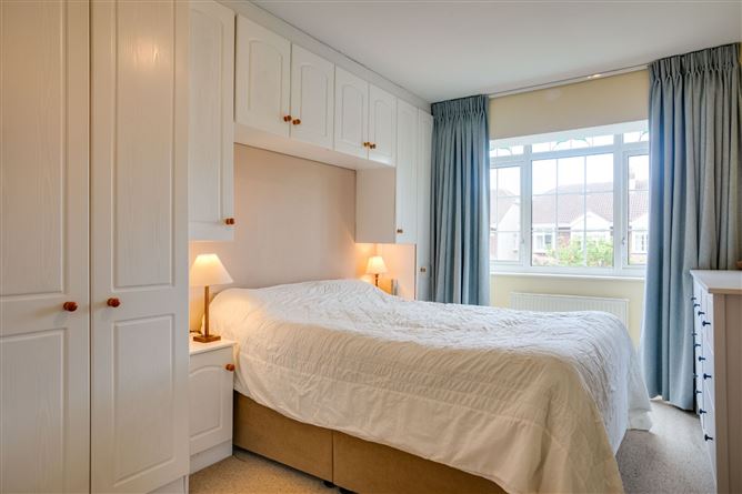 2 Stonepark Orchard, Rathfarnham, Dublin 14