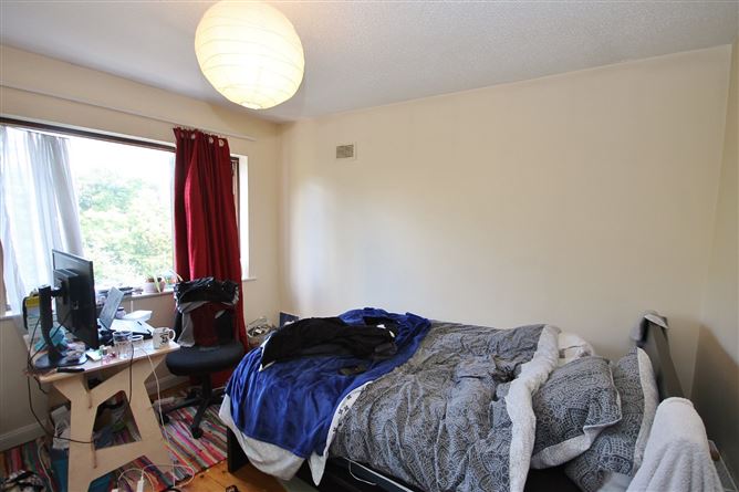 2 Kings Hall, Chapelizod, Dublin 20