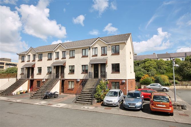 2 Kings Hall, Chapelizod, Dublin 20