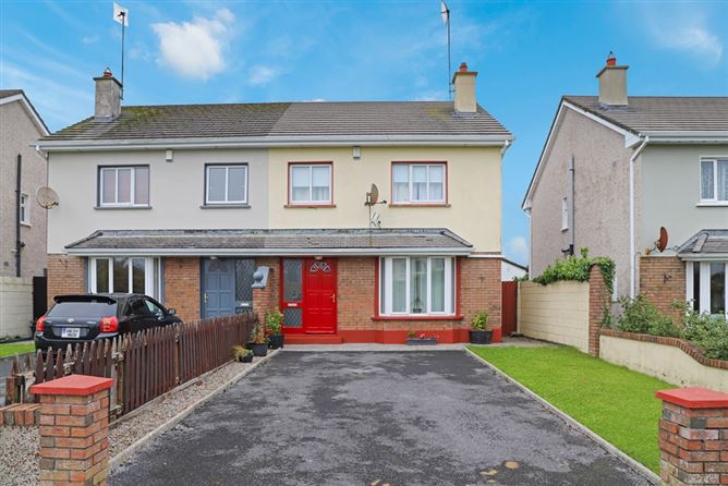 Main image for 13 Bolands Court, Gort, Galway