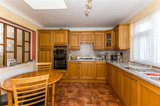 33 Shanliss Way, Santry, Dublin 9