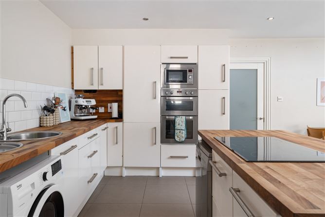 13 Denville Court, Killiney, Co. Dublin