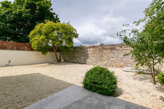 An Lochan, 11a Newtownpark Avenue, Blackrock, Co. Dublin